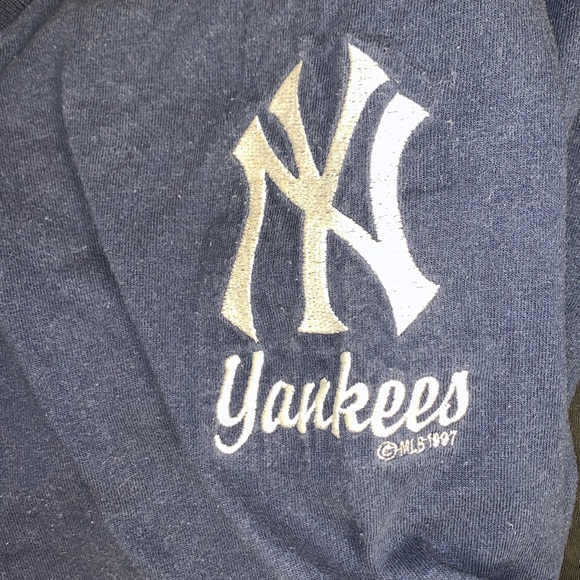 Vintage 1997 New York Yankees Tee - Picture 2 of 6